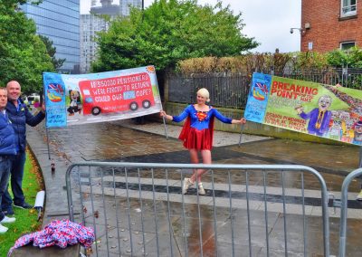 Madeleina Kay with artwork for Bremain