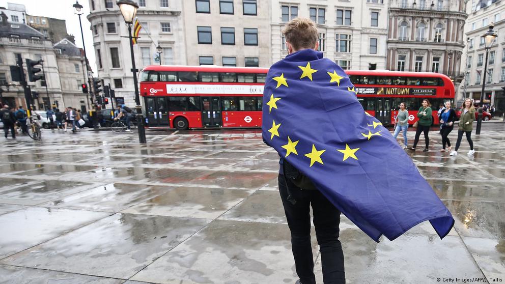 Expatriados britânicos na Europa iniciam processo legal contra o “Brexit”.